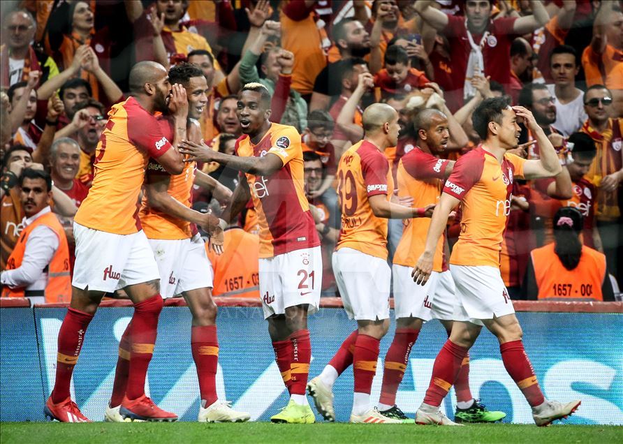 Galatasaray Besiktas Anadolu Ajansi