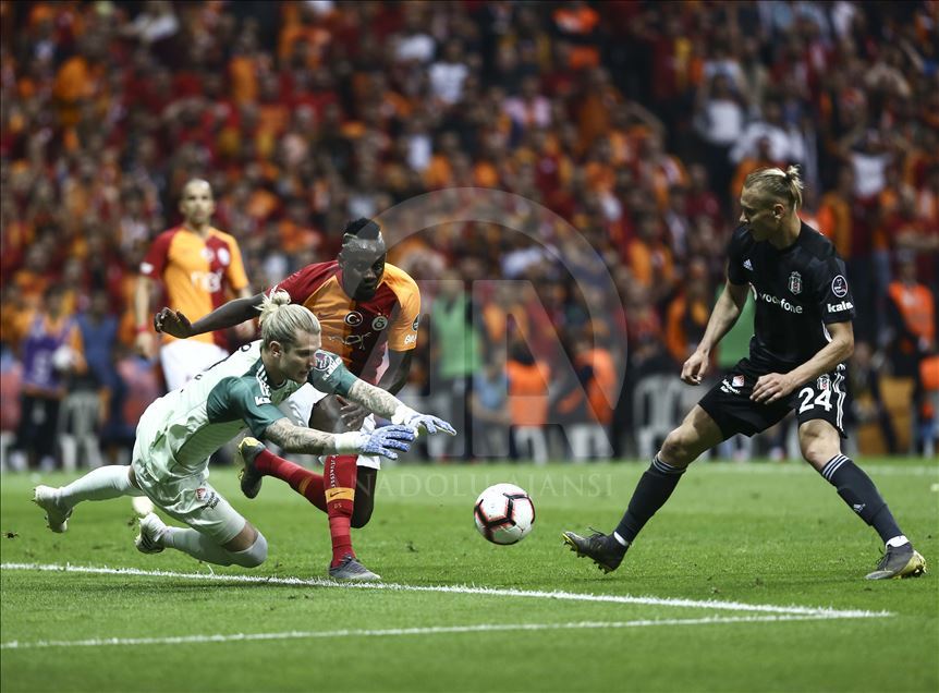 Galatasaray v Besiktas - Turkish Super Lig
