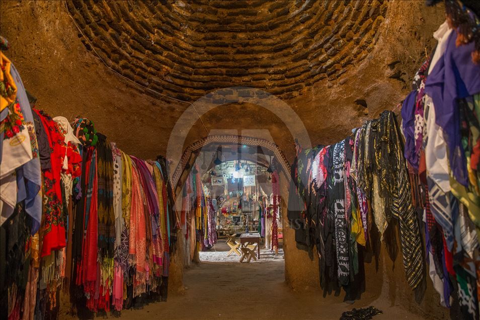Konik kubbeli Harran evleri ilgi çekiyor