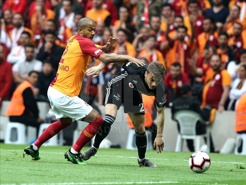 Galatasaray v Besiktas - Turkish Super Lig