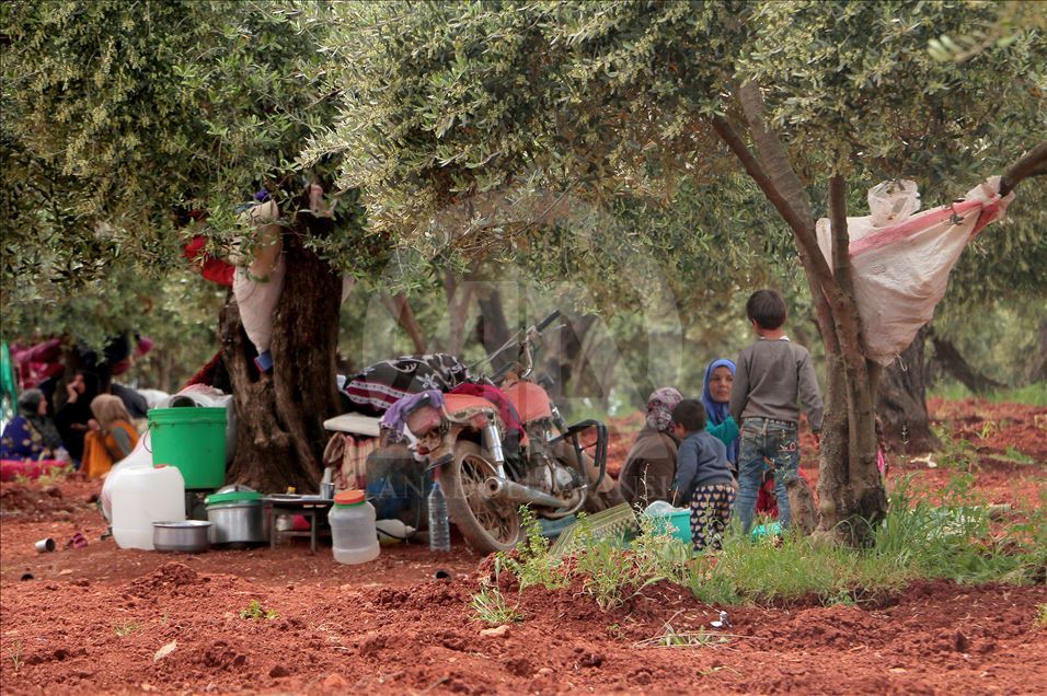 مهاجرت ده‌ها هزار غیرنظامی به دلیل حملات رژیم اسد از مناطق کاهش تنش در سوریه