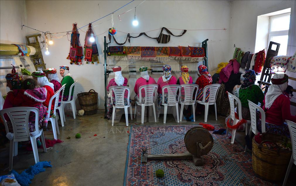 Yörük kadınları 500 yıllık mirası gün yüzüne çıkarıyor
