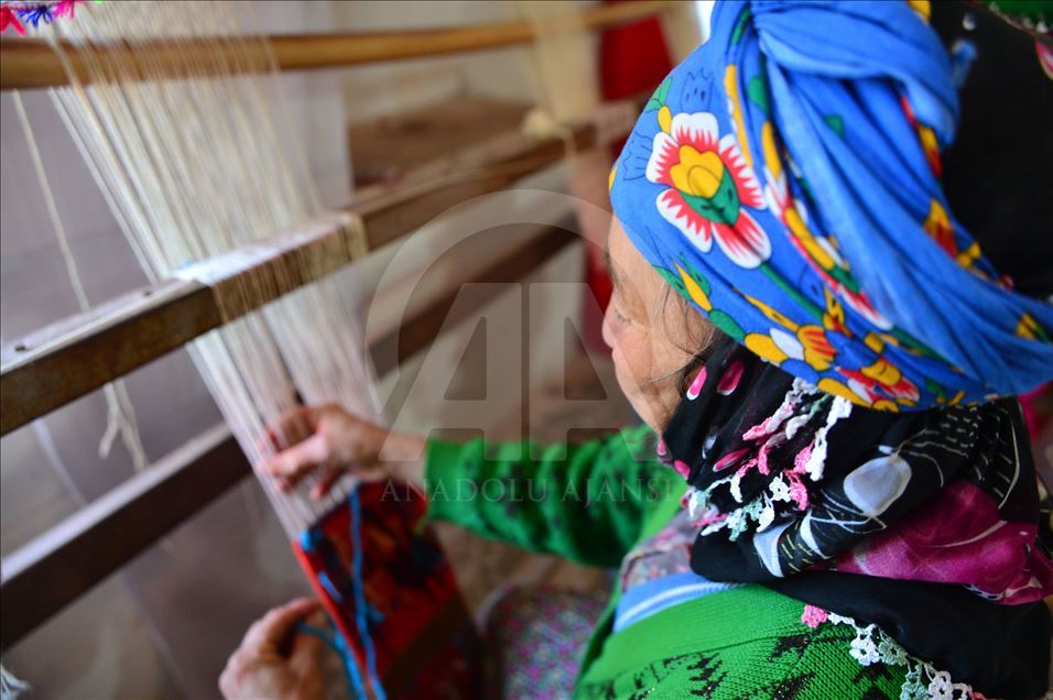 Yörük kadınları 500 yıllık mirası gün yüzüne çıkarıyor
