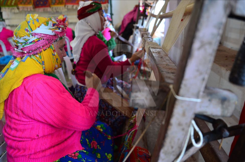 Yörük kadınları 500 yıllık mirası gün yüzüne çıkarıyor
