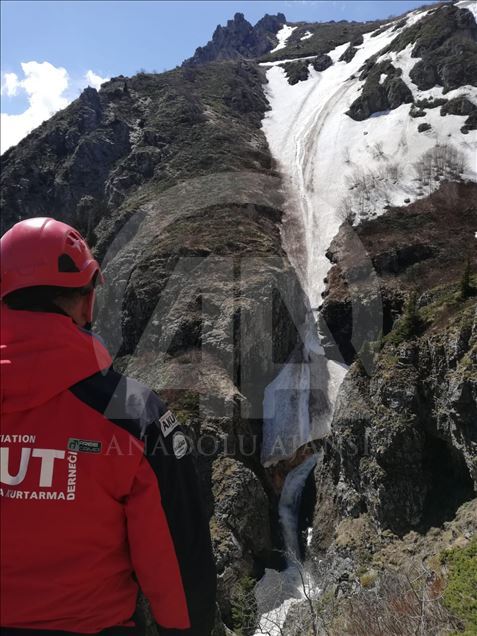 AA muhabirini arama çalışmaları sürüyor