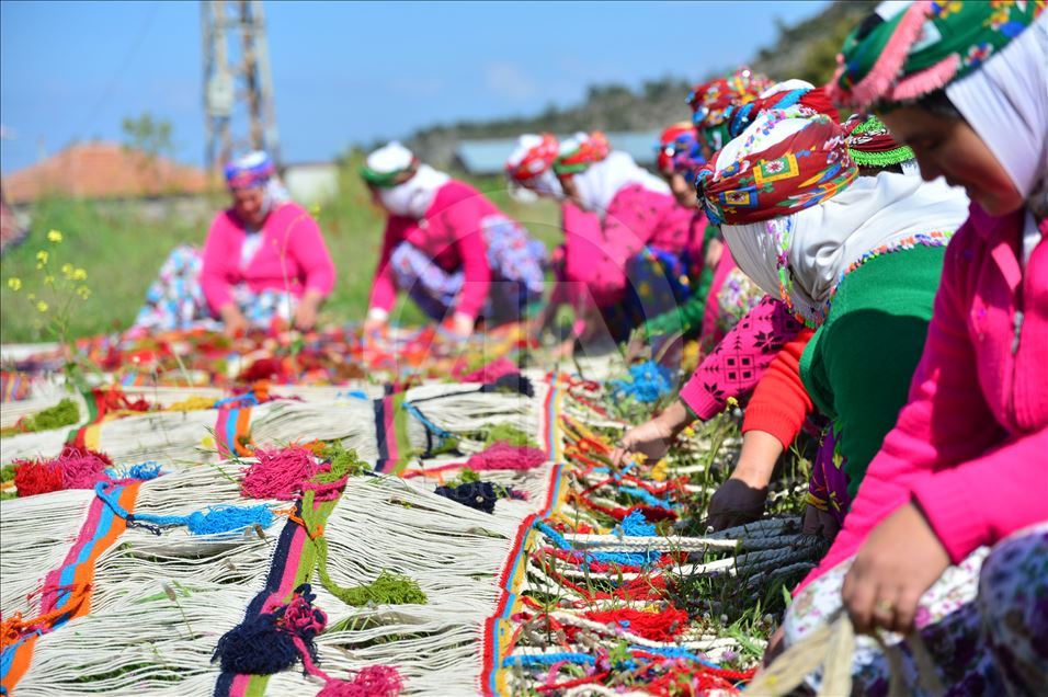 Yörük kadınları 500 yıllık mirası gün yüzüne çıkarıyor
