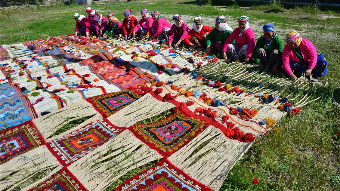 Yörük kadınları 500 yıllık mirası gün yüzüne çıkarıyor
