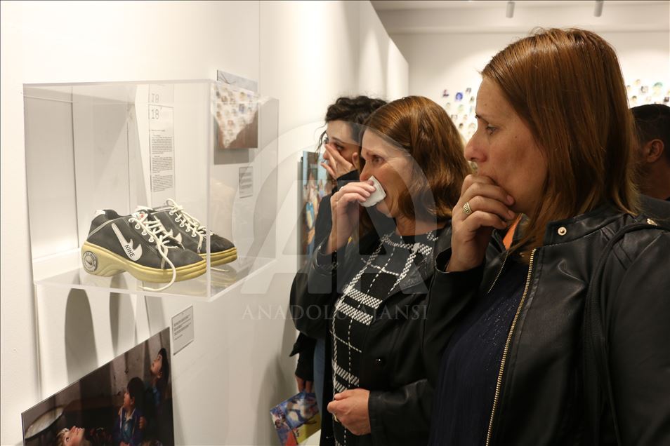 Kosovë, hapet ekspozitë për fëmijët e vrarë dhe zhdukur gjatë luftës
