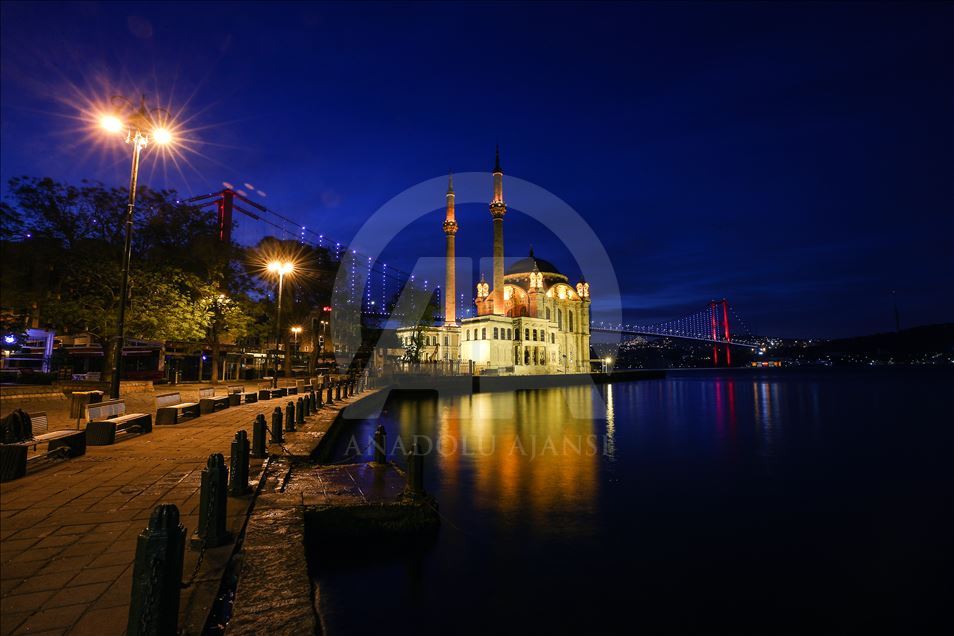 طلوع خورشید در استانبول