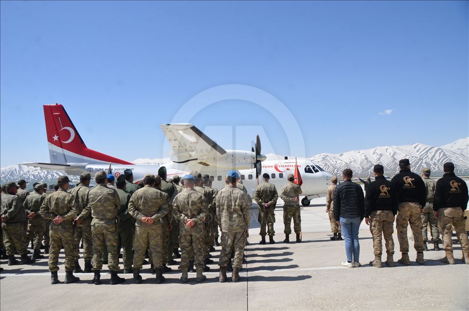 Hakkari'de şehit asker için tören