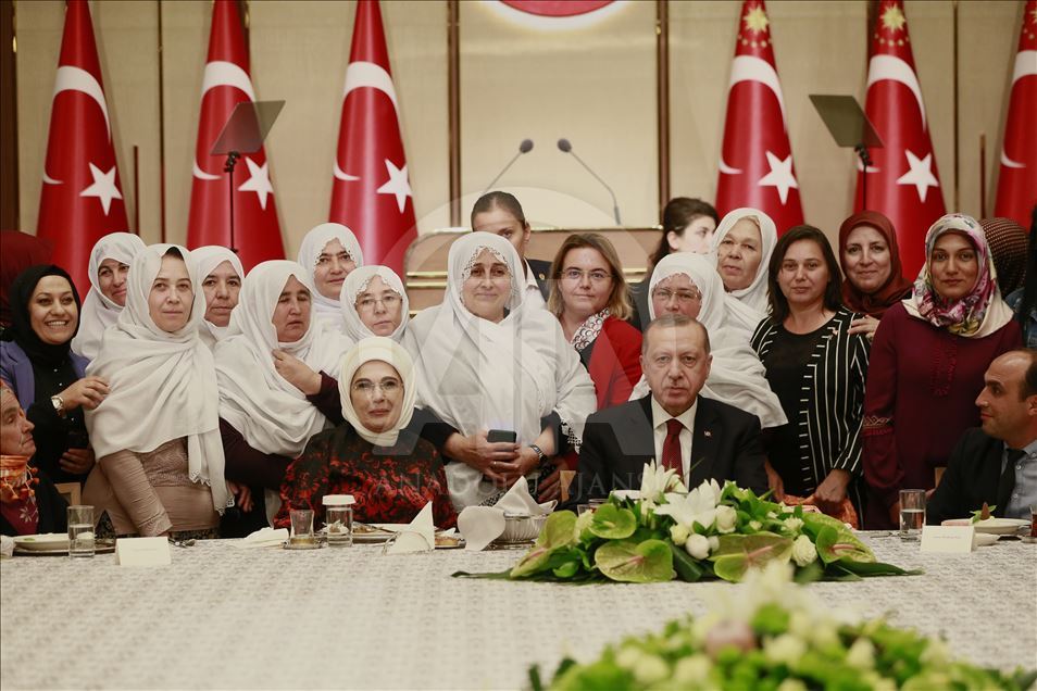 Cumhurbaşkanı Erdoğan, çiftçilerle iftarda bir araya geldi