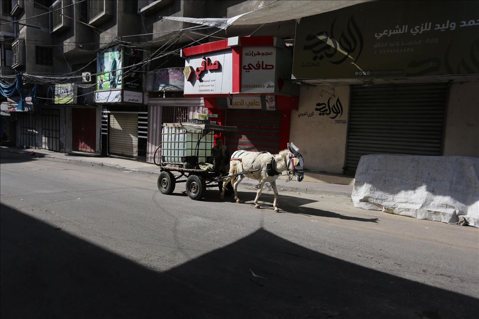 إضراب شامل يعمّ غزة واستعدادات للمشاركة بـ"مسيرة العودة"