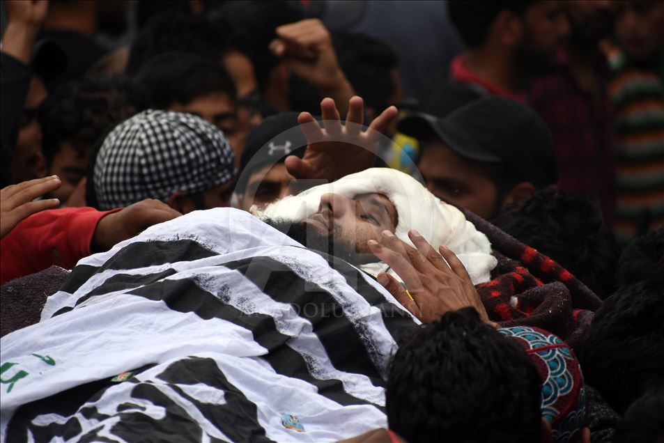 Five killed in Kashmir gun-battle