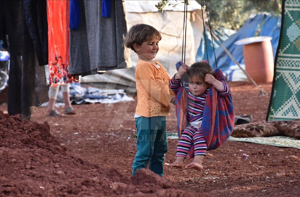 Sirija: Zbog režimskih napada iz zone Idlib raseljeno više od 550.000 ljudi