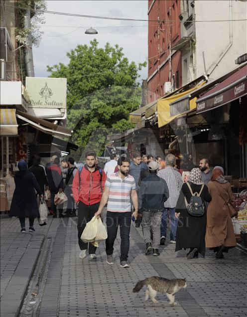 أسواق الفاتح بإسطنبول.. بركة رمضان قبل الإفطار