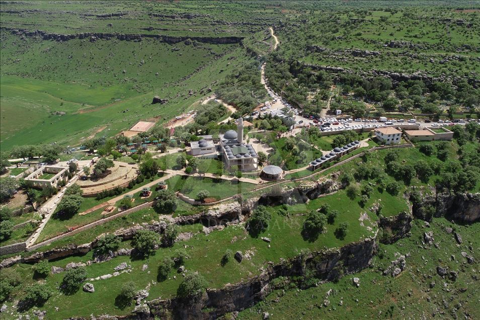 "ديار بكر" التركية.. قبلة عشاق التصوير والجسور
