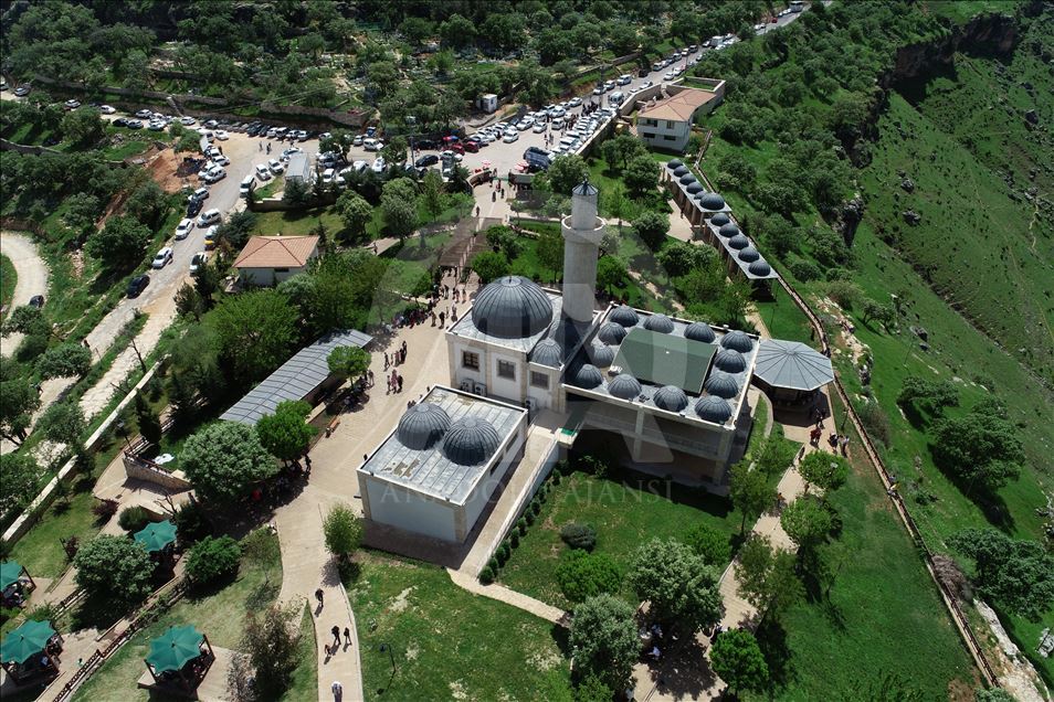 "ديار بكر" التركية.. قبلة عشاق التصوير والجسور