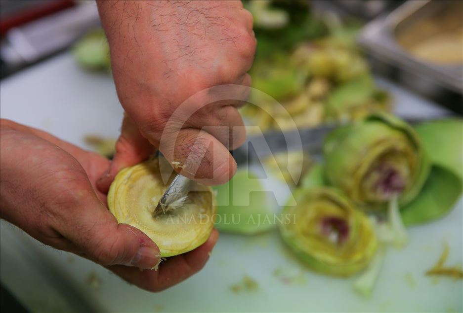 حلوى " الانجينار" تلقى رواجا كبيرا في رمضان بمنطقة إيجه
