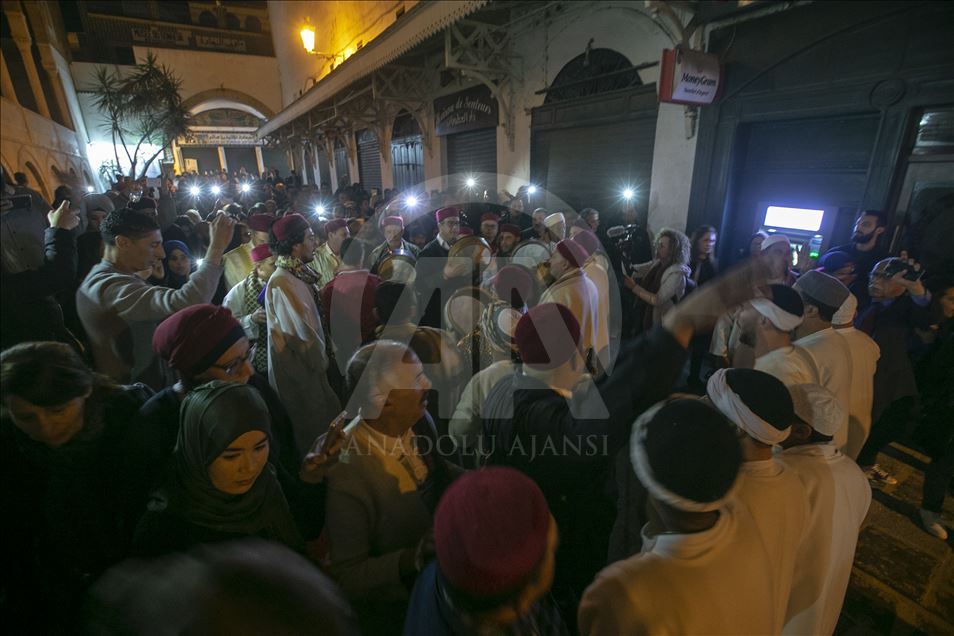 "خرجة سيدي بن عروس"...احتفالات صوفية تنير ليالي رمضان بتونس
