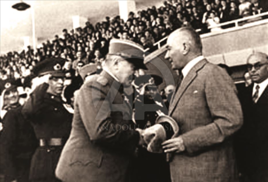 Генштаб Турции обнародовал уникальные архивные фото Ататюрка
