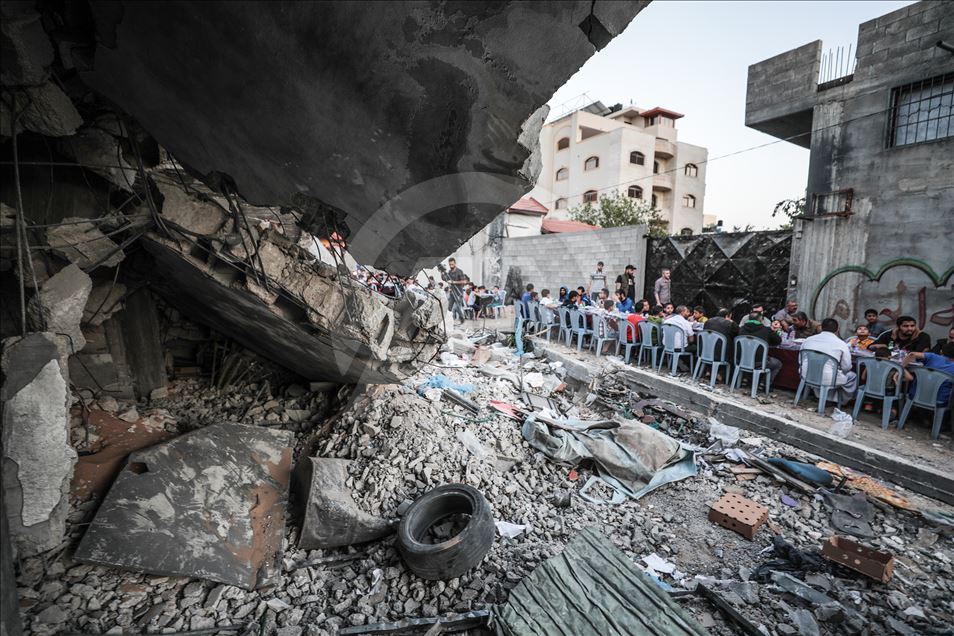 Iftar dinner amongst rubbles in Gaza