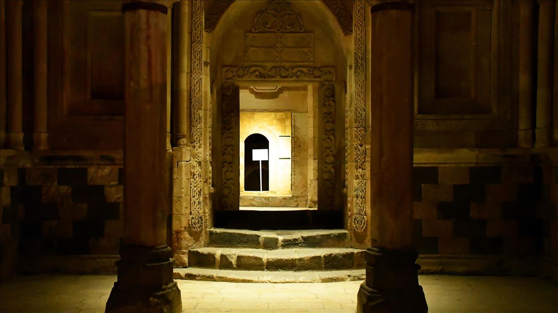 علاقه گردشگران به کاخ اسحاق پاشا در استان آغری ترکیه
