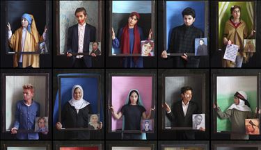 گریم دانشآموزان به شکل آثار نقاشی هنرمندان معروف جهان