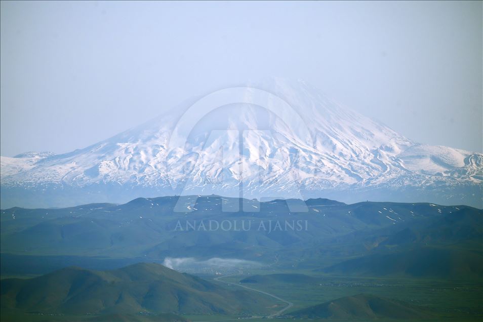 Zirveden doğaya kuş bakışı