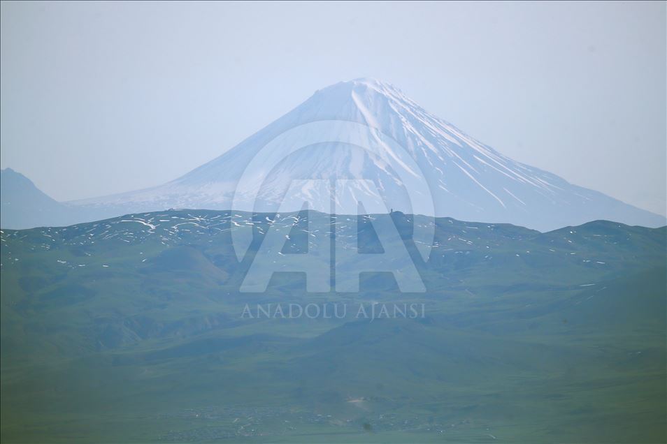 Zirveden doğaya kuş bakışı