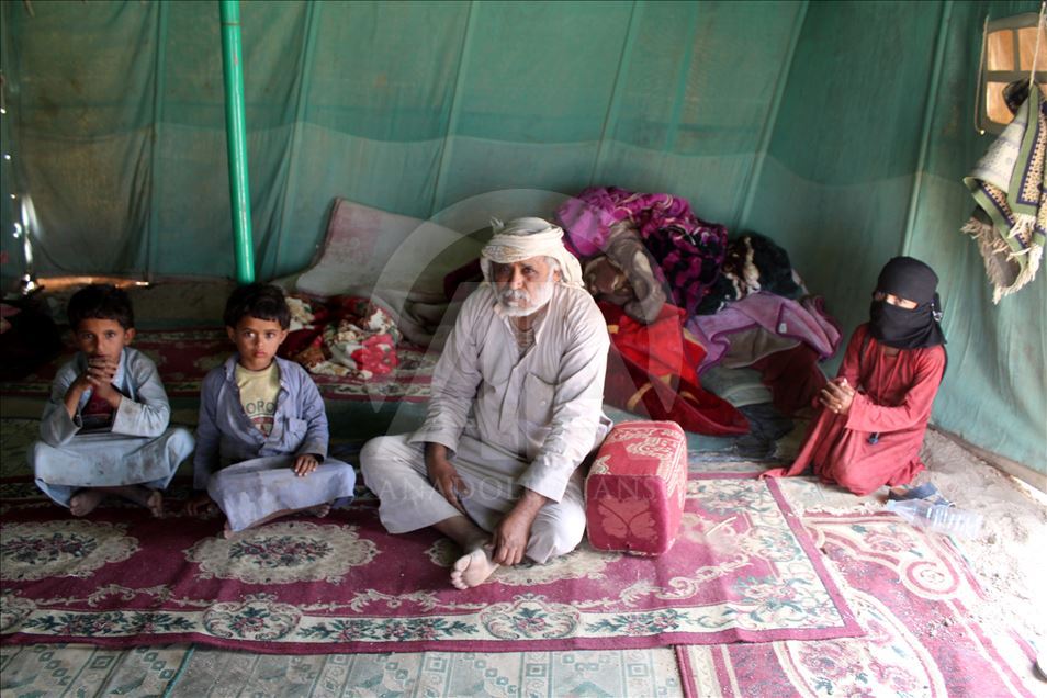 Yemenli baba 4 oğlunu savaşa kurban verdi
