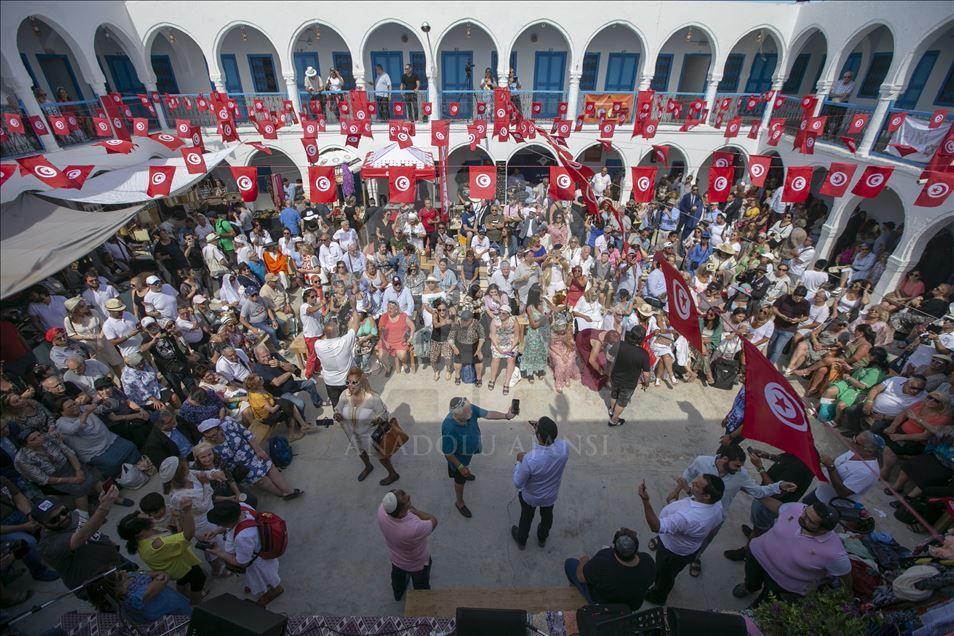 انطلاق موسم زيارة معبد "الغريبة" اليهودي بجربة التونسية
