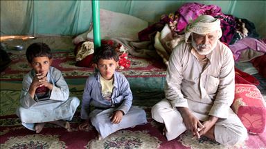 Yemenli baba 4 oğlunu savaşa kurban verdi