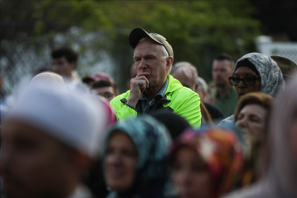 New Haven'daki Müslüman ve gayrimüslimler kundaklanan Camii için kenetlendi
