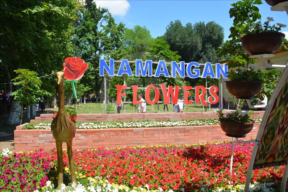 В Узбекистане проходит 59-й фестиваль Namangan Flowers
