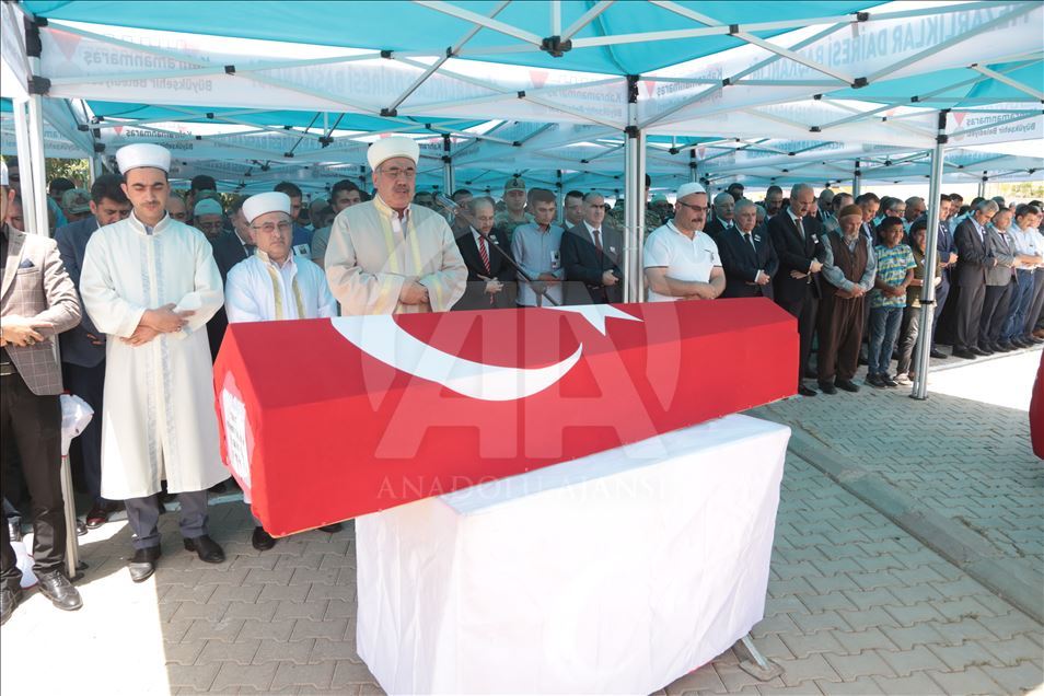 Şehit Uzman Çavuş Mehmet Taşhan, son yolculuğuna uğurlandı