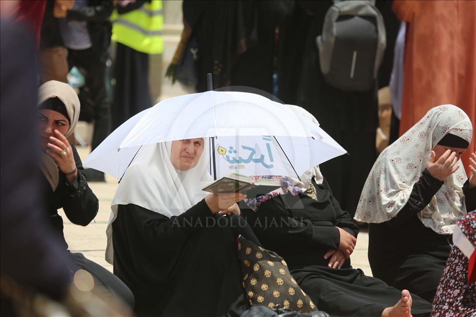 Salat Jumat Ramadan terakhir di Masjid al-Aqsa