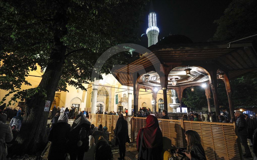 Muslimani obilježavaju Lejletu-l-kadr: Noć vrjednija od hiljadu mjeseci