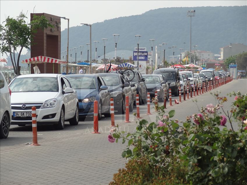 Feribot kuyruğuna "depolama" önlemi trafiği rahatlattı