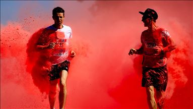 Moskë, mbahet gara "Color Run"