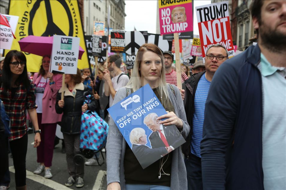Dhjetëra mijëra protestojnë kundër vizitës së Trumpit në Londër