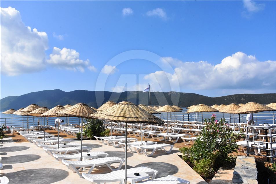 Bodrum Halk Plajı açıldı