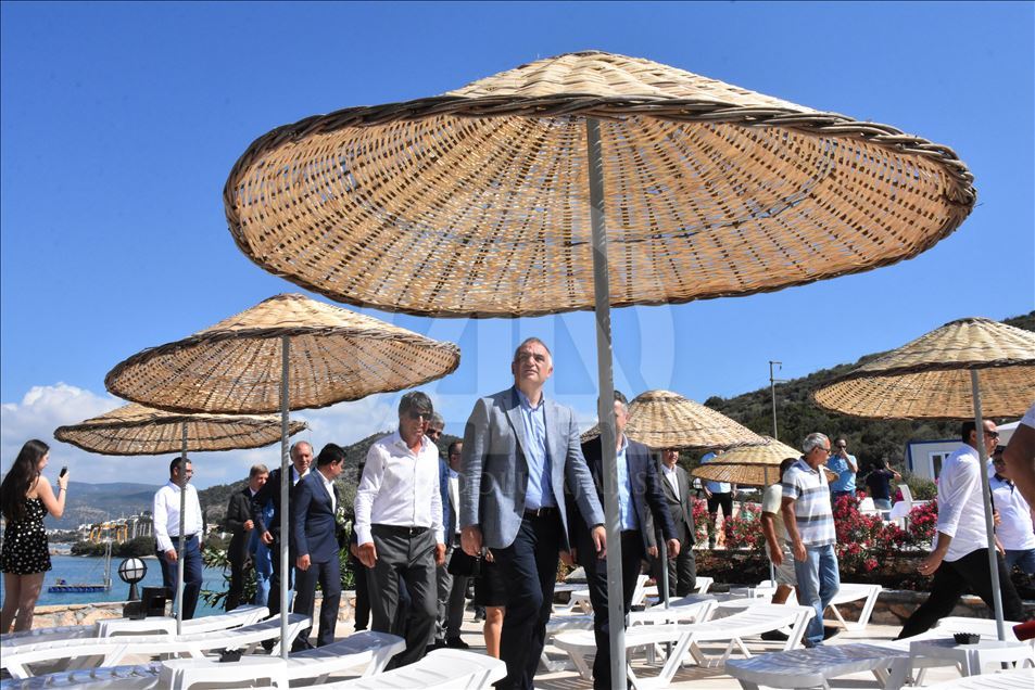 Bodrum Halk Plajı açıldı