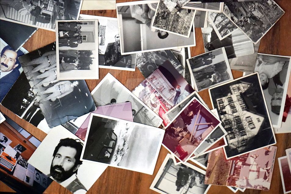 Sair Yazar Cahit Zarifoglu Nun Vefatinin 32 Yili Anadolu Ajansi