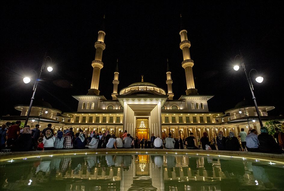 Beştepe Millet Camisi'nde Kadir Gecesi'ne özel program yapıldı