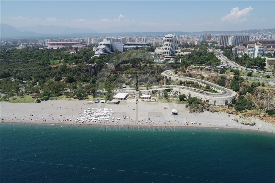 Antalya bayramda 400 bin kişiyi ağırladı