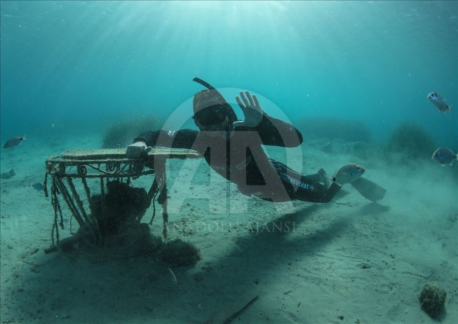 Diving in Turkey's Izmir