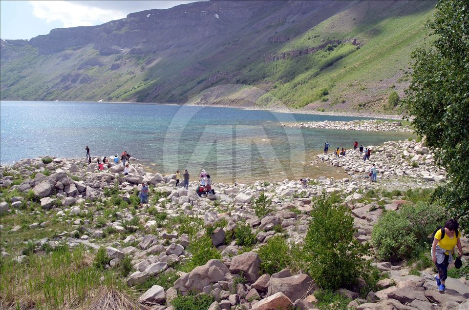 Turîstan berê xwe da Nemrûdê