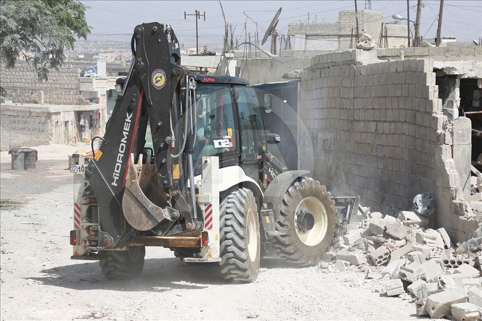 Serangan udara di zona de-eskalasi Idlib