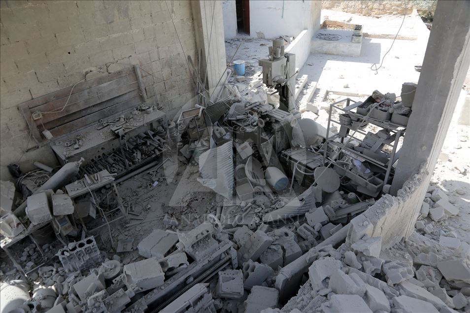 Serangan udara di zona de-eskalasi Idlib
