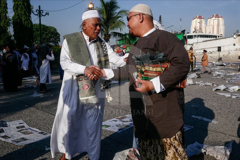 Salat Idul Fitri di Pelabuhan Sunda Kelapa